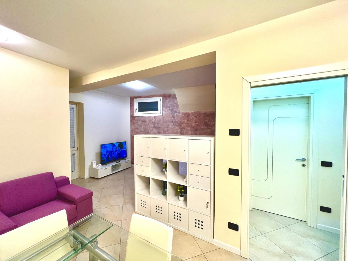 Limone Downtown Apartment ลีโมเนซุลการ์ดา ภายนอก รูปภาพ
