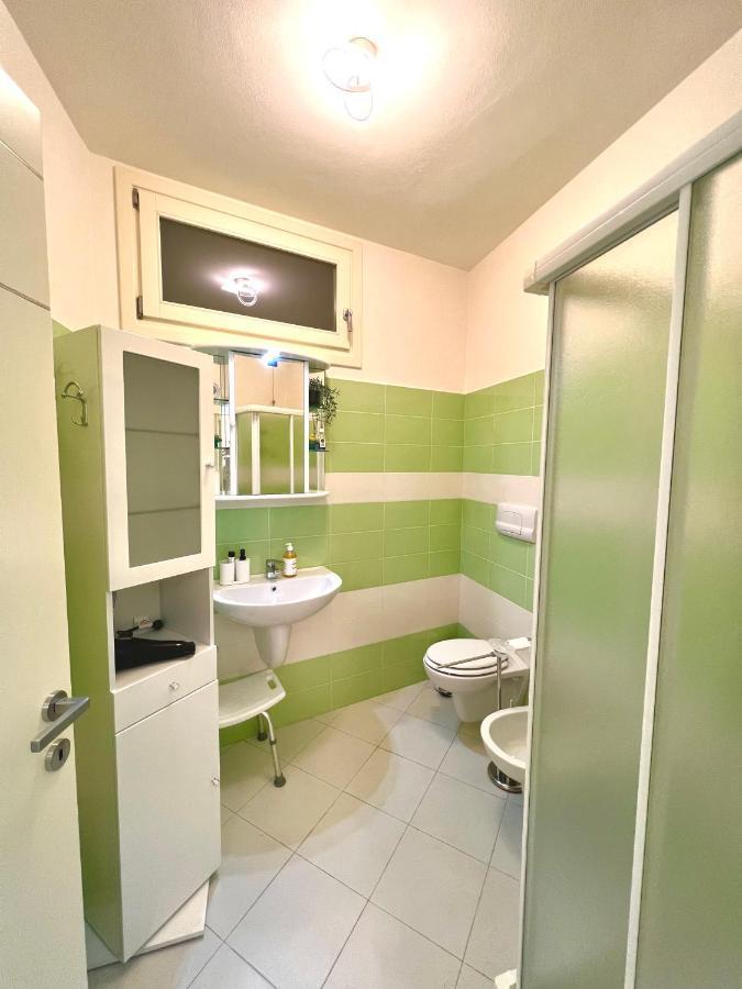 Limone Downtown Apartment ลีโมเนซุลการ์ดา ภายนอก รูปภาพ