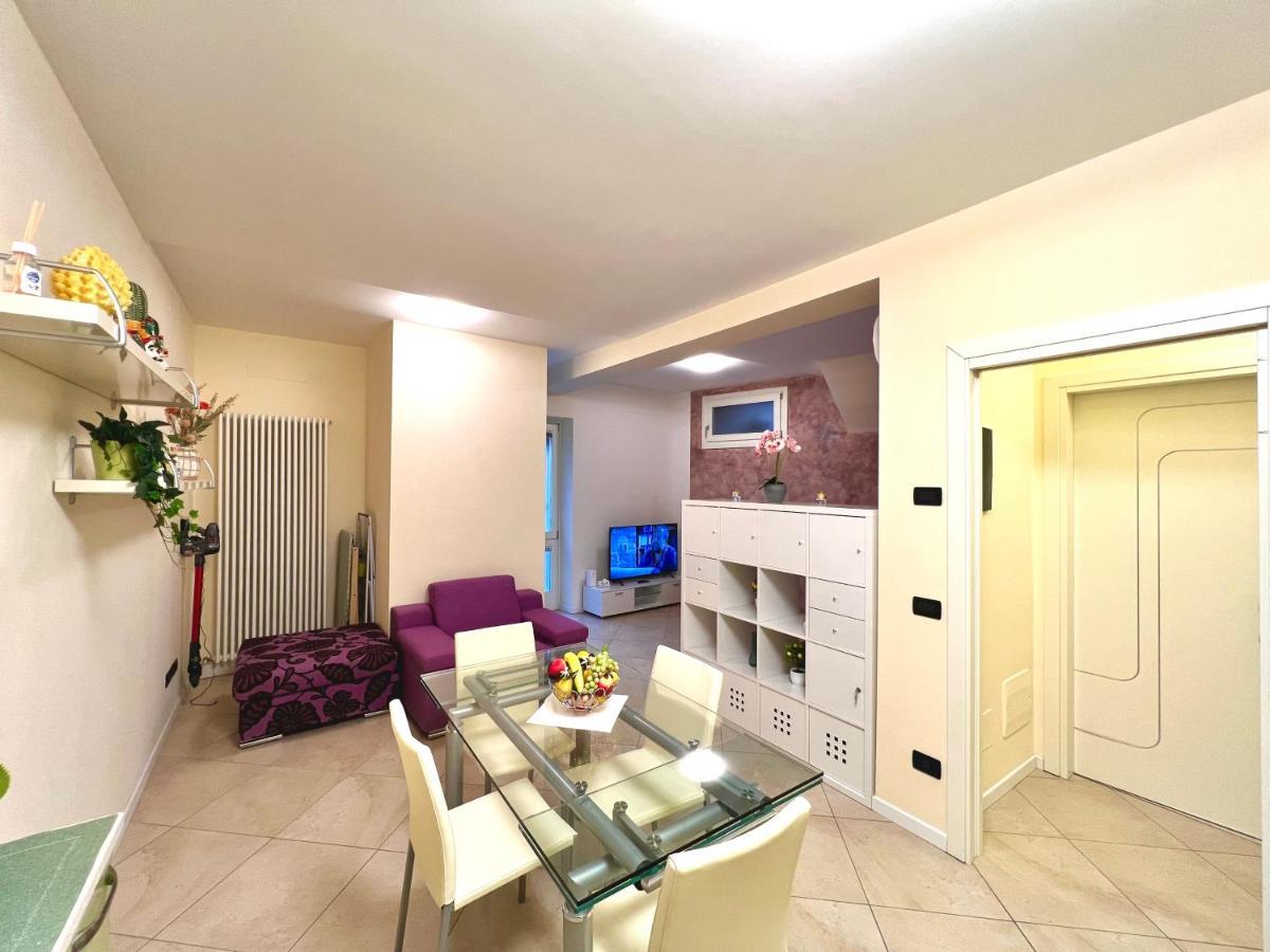 Limone Downtown Apartment ลีโมเนซุลการ์ดา ภายนอก รูปภาพ