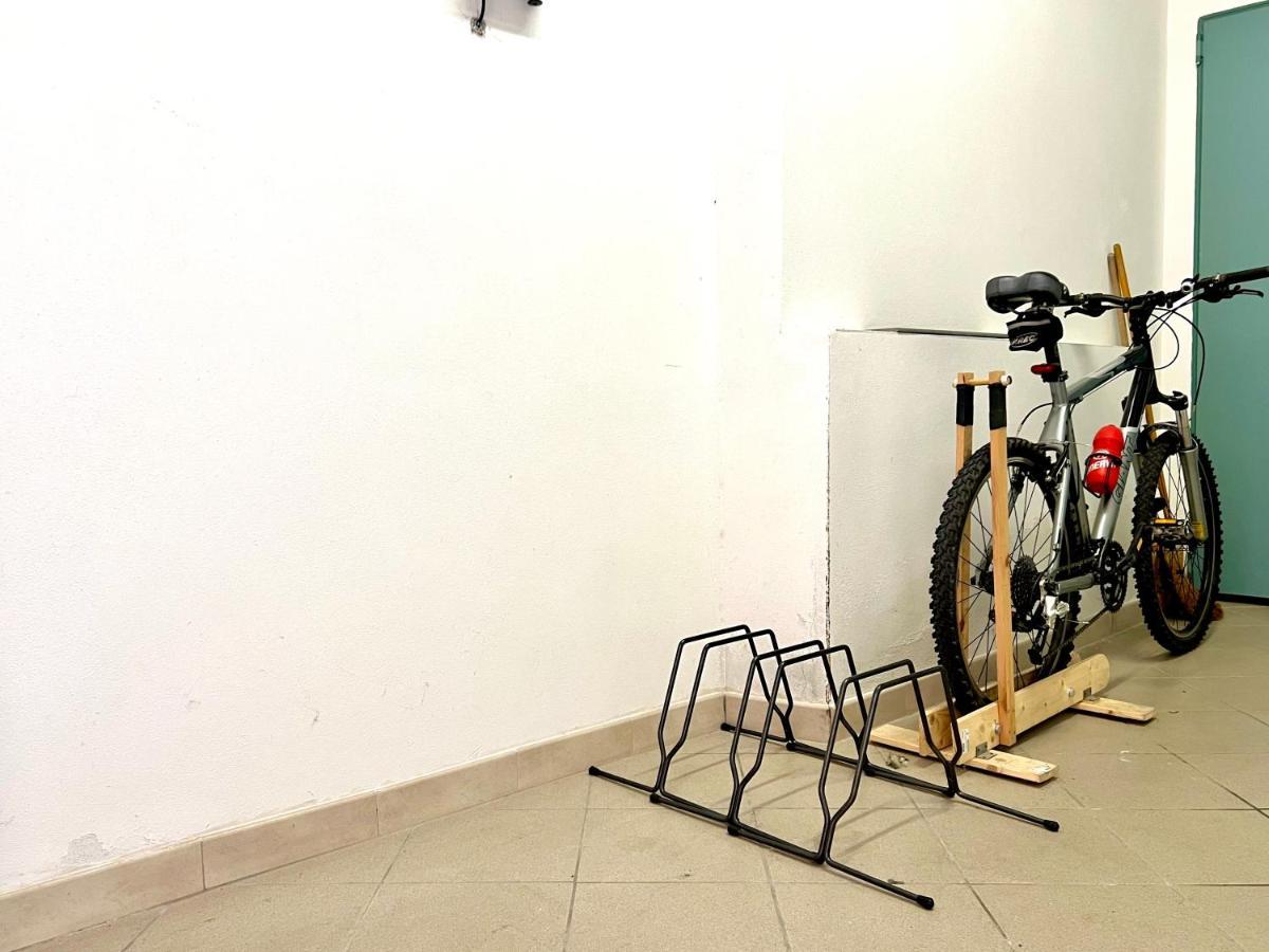 Limone Downtown Apartment ลีโมเนซุลการ์ดา ภายนอก รูปภาพ